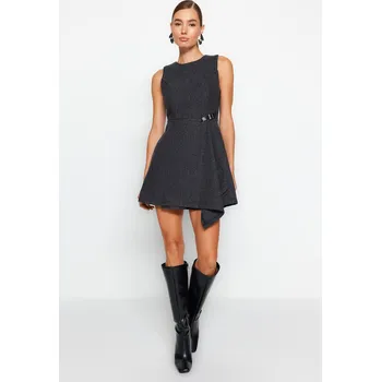 Dámské šaty Trendyol antracitová kravata s detailními tkanými šaty Trendyol šedá 2435168