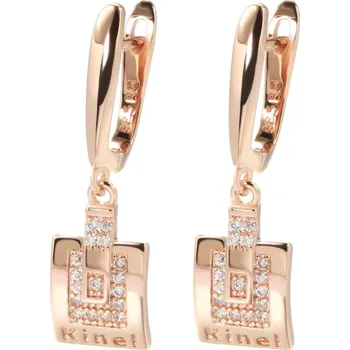 Náušnice Elegantní náušnice s hranatým přívěskem Velikost: ONE SIZE