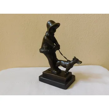 HOLČIČKA S PEJSKEM - BRONZOVÁ SOCHA NA MRAMORU