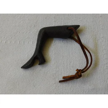 Otvírák DÍVČÍ NOHA - KOVOVÝ OTVÍRÁK