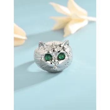 Prsten Prsten , kočka se zelenýma očima
