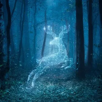 Teplákovina, Jelen patron v lese, panel (E) (Panely a ladící metráž)