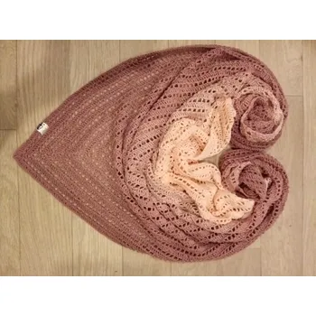 Háčkovaný šátek ombre