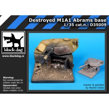 Plastikový model Blackdog 1/35 Destroyed M1A1 Abrams base