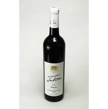 Víno Merlot - moravsko zemské červené suché 10,5% - vinařství Vrba - 0.75 l