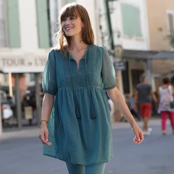 Dámské tričko Jednobarevná tunika s výšivkou puntíků, recyklovaný polyester šedozelená 46