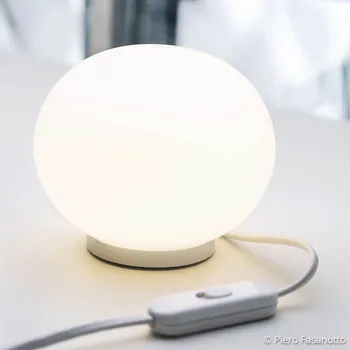 Lampička FLOS Glo-Ball Basic Zero - bílá stolní lampa - Ø základny 7,5 cm 1 x 60 W - Doprava zdarma