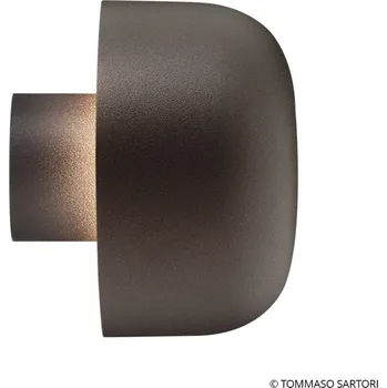 Venkovní osvětlení Flos Architectural FLOS Bellhop venkovní nástěnné světlo, 4000K hnědé - Ø nástěnného držáku 5,5 cm; výstupek stínidla 7,3 cm tmavě hnědá LED 8 W celkem - Doprava zdarma