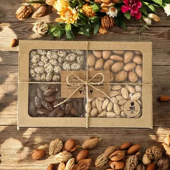 Nutworld.cz Dárková krabička 4x80g MIX K NAROZENINÁM průhledná