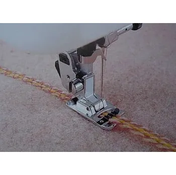 Příslušenství k šicímu stroji Kordovací patka pro šití 1-3 ozdobných provázků (univerzální)