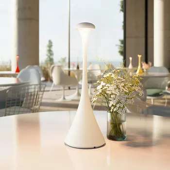 Venkovní osvětlení Sigor LED stolní lampa Nudrop na baterie, IP54, bílá - Ø hlavy 5 cm; délka kabelu 120 cm sněhově bílá LED celkem 2,2 W - Doprava zdarma