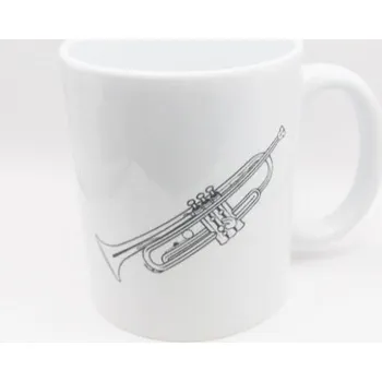 Bílý hrnek s potiskem hudebního nástroje trumpeta