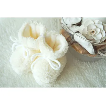 Kojenecké oblečení AMÁLKA Zateplené chlupaté bačkůrky, krémové Velikost: 56-68