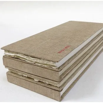 Blok Blok ručních papírů Khadi 13x32cm 210g pevné desky (Blok ručních papírů Khadi 13x32cm 210g pevné desky)