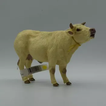 Kráva Charolais (Figurka Papo)