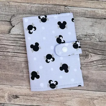 Obal na očkovací průkaz - Minnie na šedé