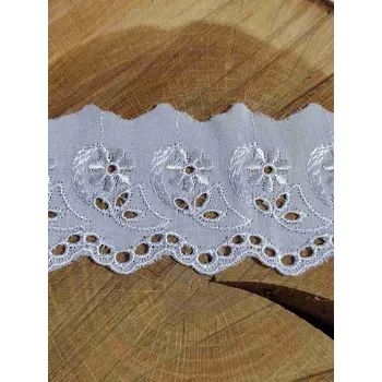 Krajka Madeira - štykování s kytičkou šíře 55 mm délka 0,55 m