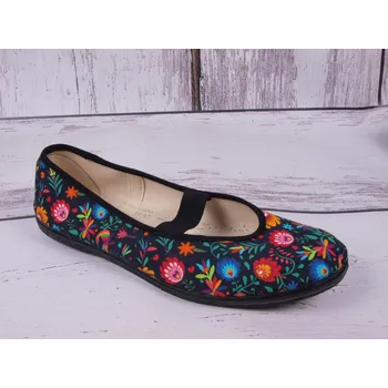 Dámská sálová obuv TOGA Cvičky jarmilky celočerné lidové velikost: 31