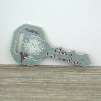 Věšák Nástěnný věšák na klíče ve tvaru klíče