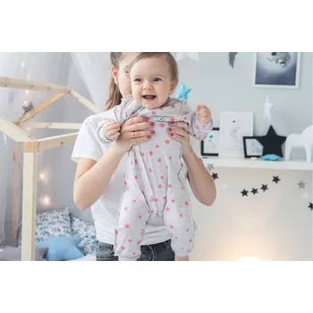 Kojenecký overall Overal - šedý s růžovými hvězdami Velikost: 56