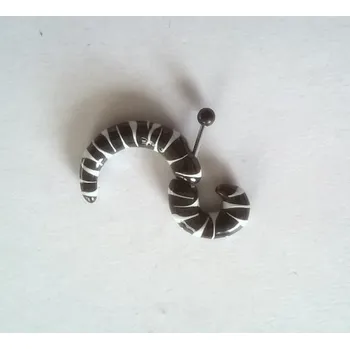 Piercing Falešný piercing