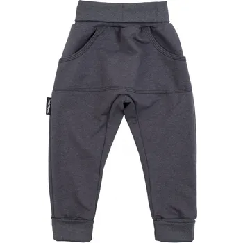 tmavě šedé tepláčky z recyklované bavlny