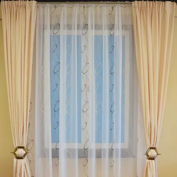 Záclona Vyšívaný voál Pallas - krém/hnědá bez obšití 290