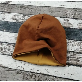 Kojenecká čepice Yháček Šmoulí čepička Yháček, oboustranná, karamelová/hořčicová Velikost:: XS