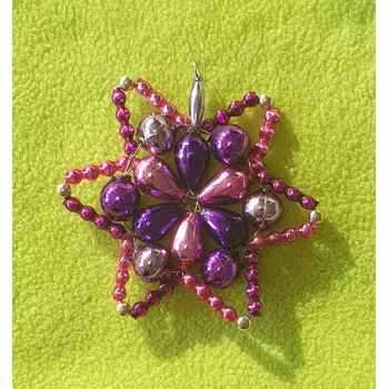 Vánoční ozdoba Vánoční hvězda "HUDEROVKA" - růžová/fialová (vánoční ozdoby z dutých perlí)