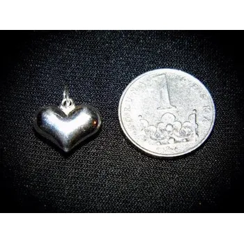 Přívěsek Malé široké trojrozměrné srdíčko - přívěsek ze stříbra
