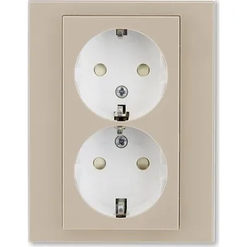 Stavebniny 5522H-C03457 18 Zásuvka dvoj. s ochr. kont. (podle DIN), s clonkami, macchiato/bílá, ABB