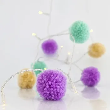 Vánoční dekorace Eurolamp LED světelný řetěz s bambulkami, barva teplá bílá, 10 ks