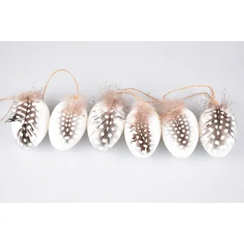 Velikonoční dekorace Vajíčka plastová na zavěšení bílé s peříčkem 4 cm, sada 24 ks (135624 015 WIPK-4-02783-21 vajíčko s/24)