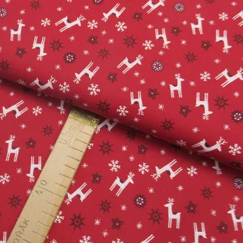 Bavlněné plátno -Bílí jeleni a vločky, vínové hvězdy na červené - šíře 150cm/1bm