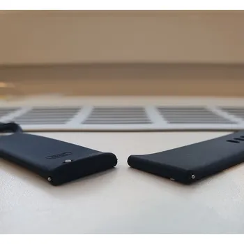 Řemínek na hodinky Samsung GH98-45038A řemínek s přezkou pro SM-R820