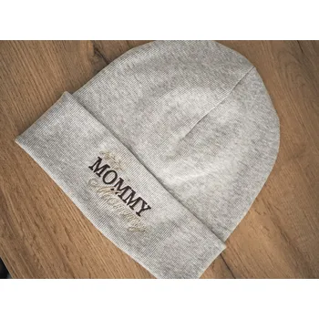 Čepice Zimní čepice s dvojitou výšivkou JMÉNA, pro dospělého Barva: Šedá