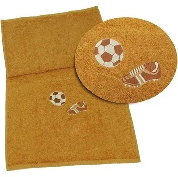 Osuška s výšivkou fotbalové kopačky a míče 70x140 rezavá