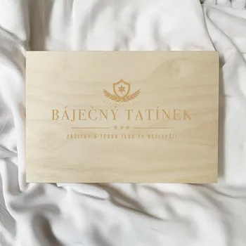 Dárková krabička Dřevěná krabička na fotky s gravírováním BÁJEČNÝ TATÍNEK