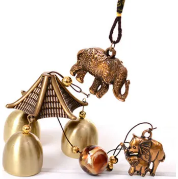 Měděná zvonkohra se slonem