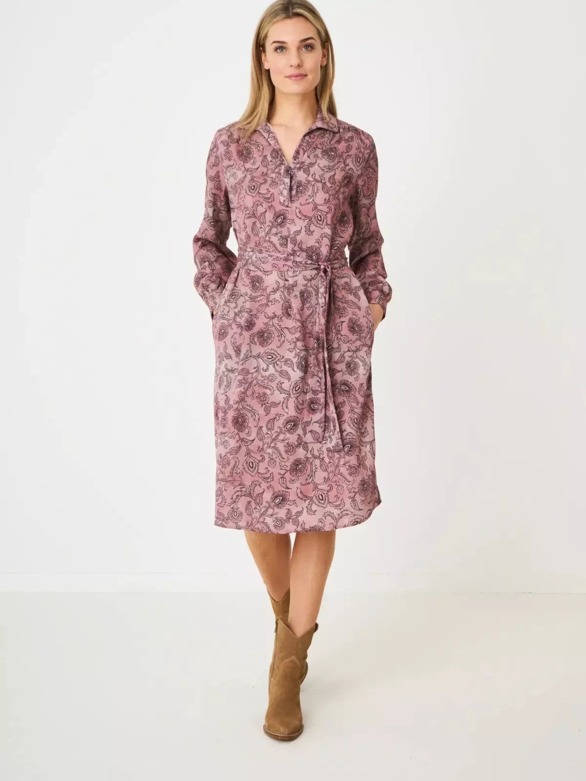 hedvábné šaty Repeat - Repeat gloss 42