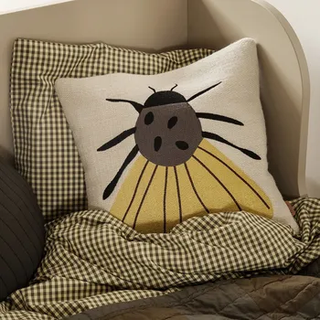 Dekorativní polštářek ferm LIVING fermLIVING Polštářek s výšivkou Můra fermLIVING Forest Embroidered Cushion Moth