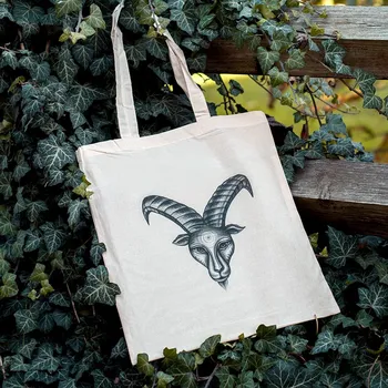 Nákupní taška Bavlněná taška, potištěna originální kresbou od Alči, znamení Kozoroh