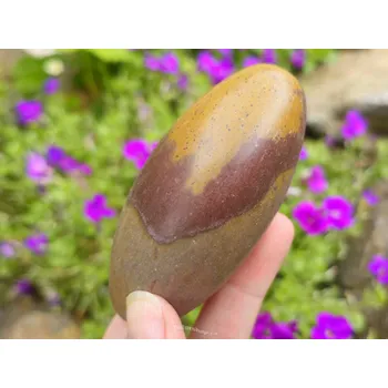 Přírodní kámen Shiva lingam 212g z Indie