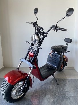 Elektrokoloběžka Lera Scooters C2 2000W Černá, Barva červená Leramotors