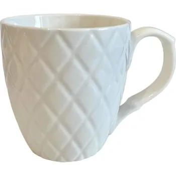 Elegantní bílý hrnek