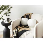 Dekorační polštáře látka bílý medvídek ⌀ 30 cm polštáře ve tvaru květiny měkká výplň do obývacího pokoje ložnice Beliani