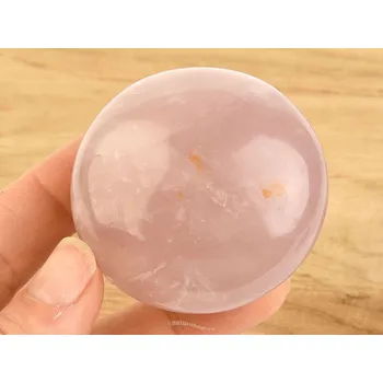 Přírodní kámen Růženín hladký z Madagaskaru 115g