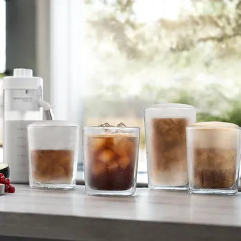 studená mléčná pěna s kávovar De'Longhi Eletta Explore ECAM 450.65.G