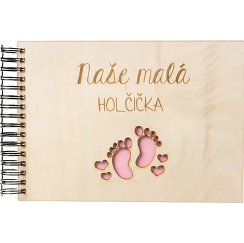 Fotoalbum ČistéDřevo Dřevěné fotoalbum - Naše malá holčička