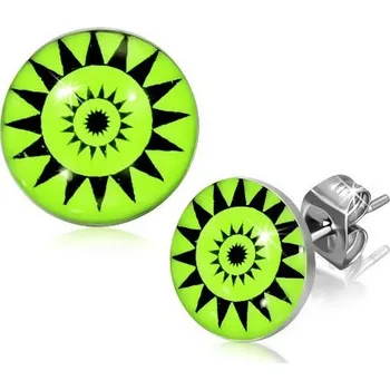 Náušnice Ocelové náušnice - trojúhelníky poskládané do třech kruhů na zeleném podkladu